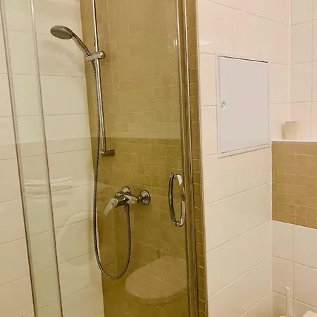 Apartament Very Nice Studio With Balcony, Great Location Bratysława